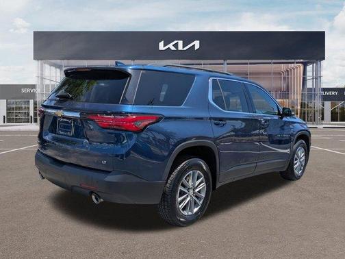 Northsky Blue Metallic 2023 Chevrolet Traverse LT Cloth