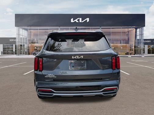 Gray 2023 Kia Sorento SX