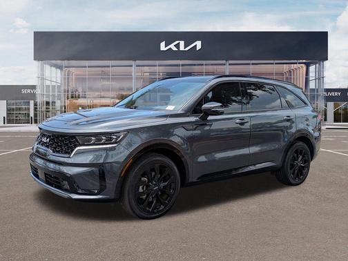 Gray 2023 Kia Sorento SX