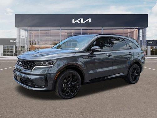 Gray 2023 Kia Sorento SX