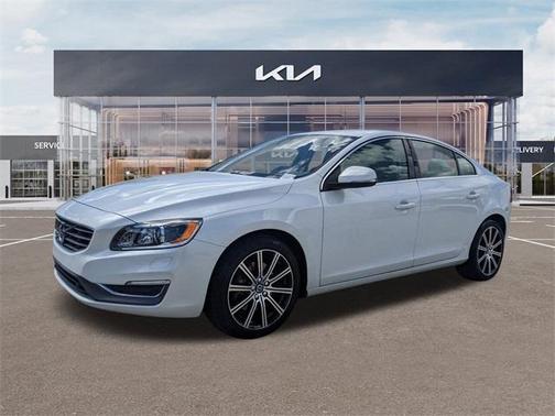 2018 Volvo S60 T5 Inscription Platinum