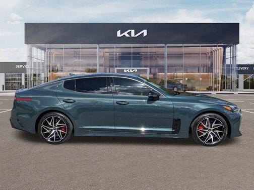 2023 Kia Stinger GT-Line
