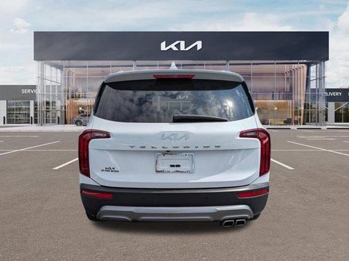 Glacial White Pearl 2022 Kia Telluride S