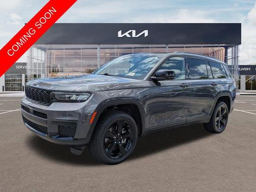 Metallic 2022 Jeep Grand Cherokee L Laredo