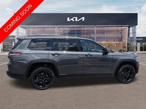 Metallic 2022 Jeep Grand Cherokee L Laredo