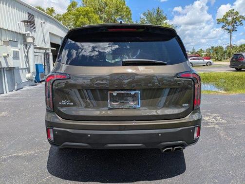 Dark Moss 2023 Kia Telluride SX