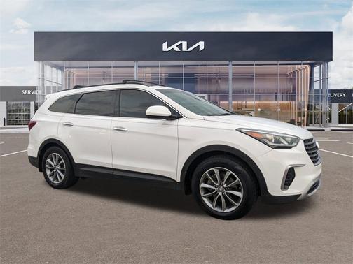 2018 Hyundai SANTA FE SE