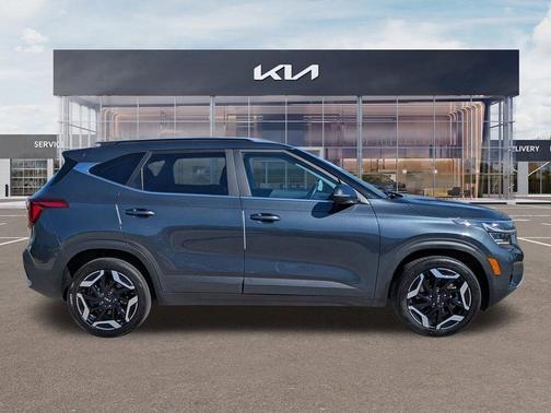 Gravity Gray 2024 Kia Seltos SX