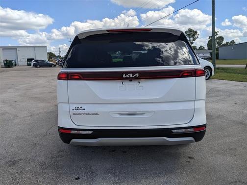 2022 Kia Carnival LXS