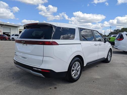 2022 Kia Carnival LXS