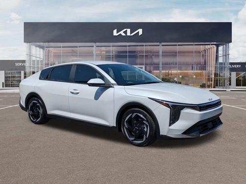 Snow White Pearl 2025 Kia K4 EX
