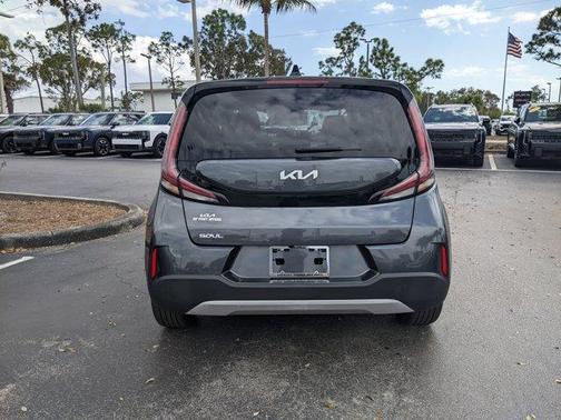 2023 Kia Soul LX