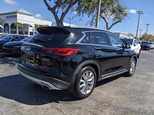 2019 INFINITI QX50 ESSENTIAL