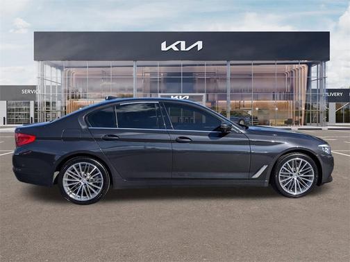 2020 BMW 530 i