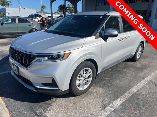 2023 Kia Carnival LX