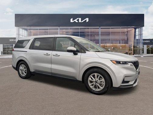 2023 Kia Carnival LX