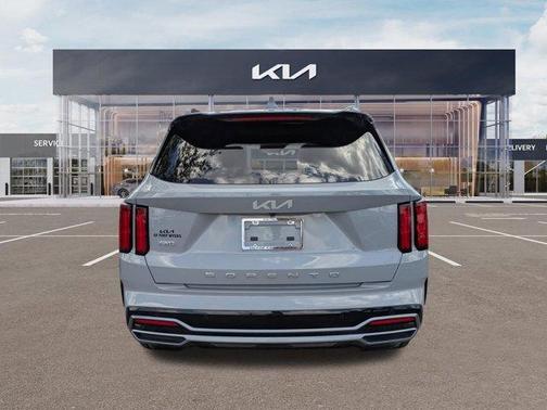 Wolf Gray 2022 Kia Sorento SX