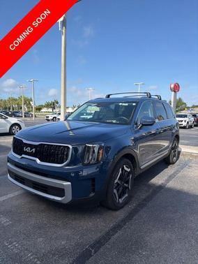 Midnight Black 2024 Kia Telluride EX