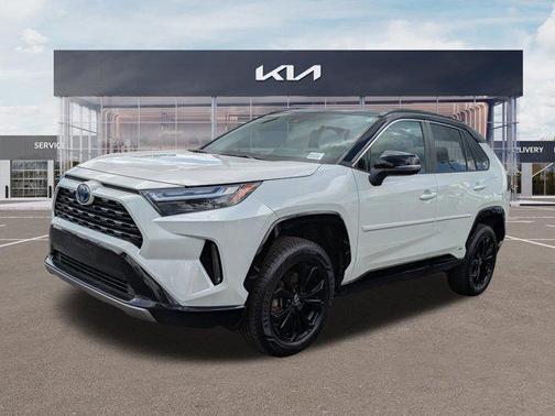 White 2022 Toyota RAV4 Hybrid XSE