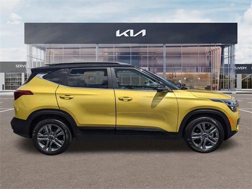 2023 Kia Seltos S