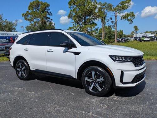 Glacial White Pearl 2023 Kia Sorento S