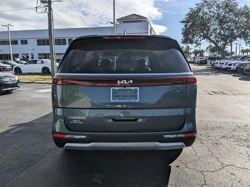 2024 Kia Carnival EX