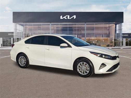2022 Kia Forte FE