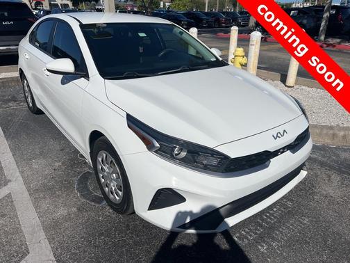 2022 Kia Forte FE