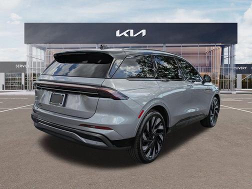 2024 Lincoln Nautilus Reserve