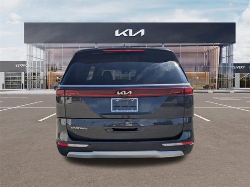 2023 Kia Carnival LX