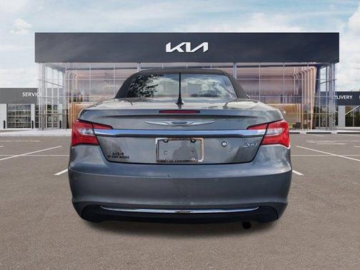 2012 Chrysler 200 Touring