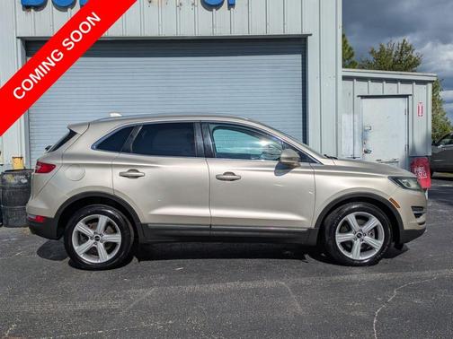 White Gold Metallic 2017 Lincoln MKC Premiere