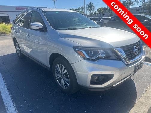 2019 Nissan Pathfinder SV