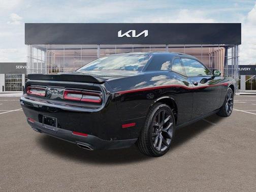 Pitch Black Clearcoat 2023 Dodge Challenger SXT