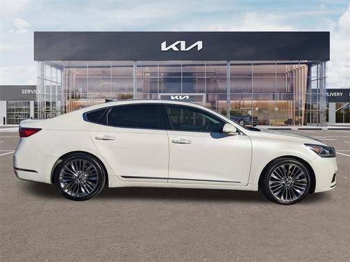 2019 Kia Cadenza SX Limited