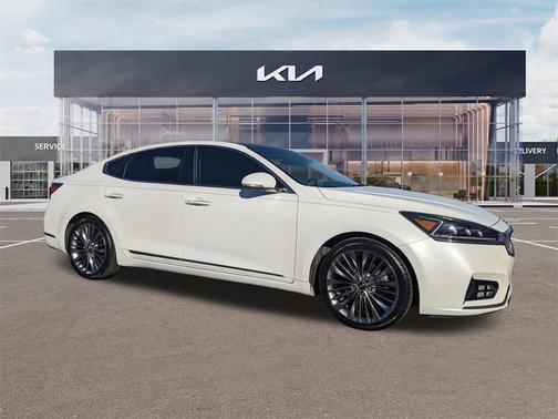 2019 Kia Cadenza SX Limited