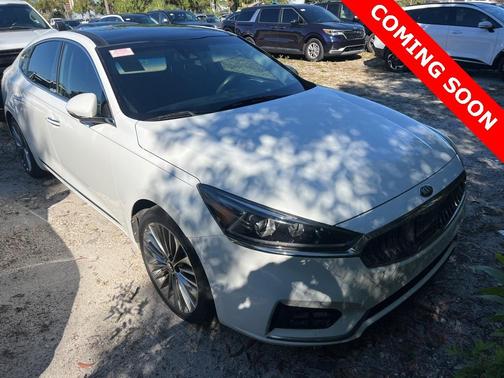 2019 Kia Cadenza SX Limited