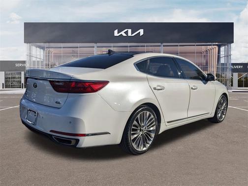2019 Kia Cadenza SX Limited