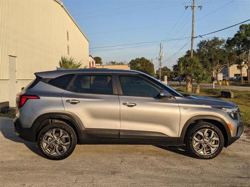 2024 Kia Seltos LX