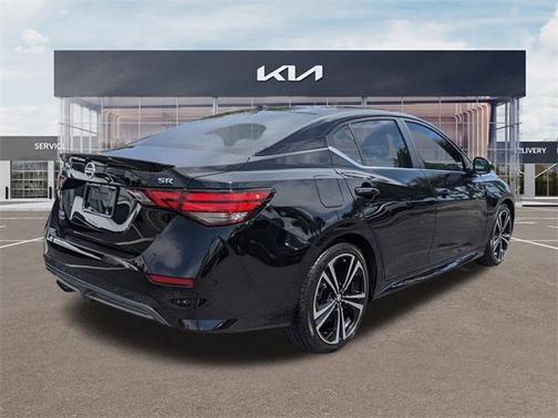 2022 Nissan Sentra SR