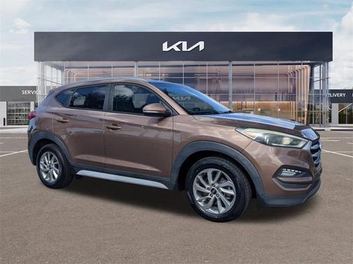2017 Hyundai TUCSON SE Plus