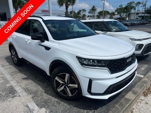 Glacial White Pearl 2023 Kia Sorento S