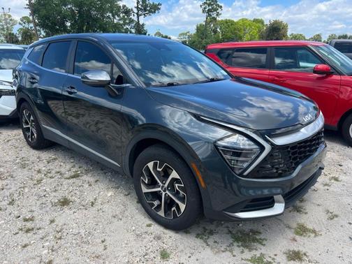 Gravity Gray 2024 Kia Sportage EX