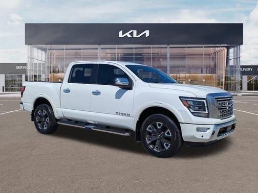 2023 Nissan Titan Platinum Reserve