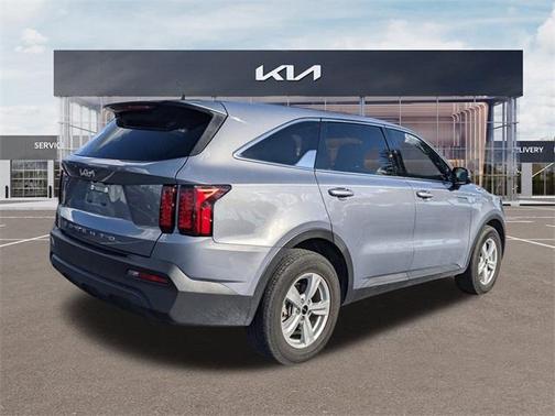 2022 Kia Sorento LX