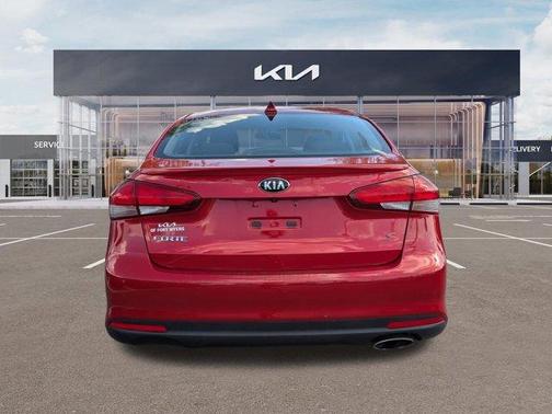 Currant Red 2017 Kia Forte S