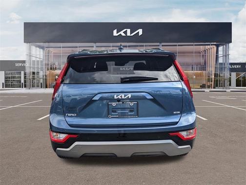 2023 Kia Niro SX