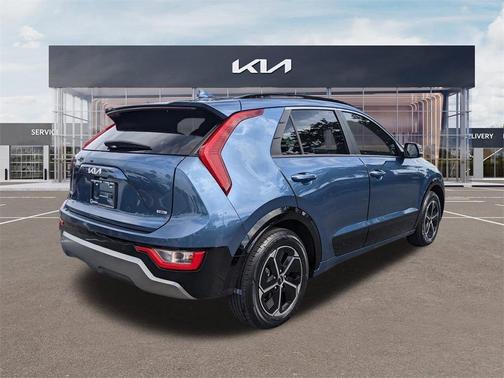 2023 Kia Niro SX