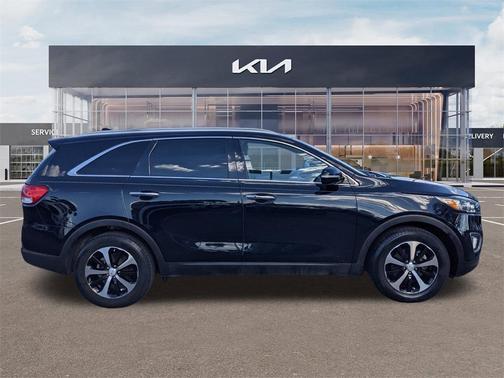 2017 Kia Sorento EX