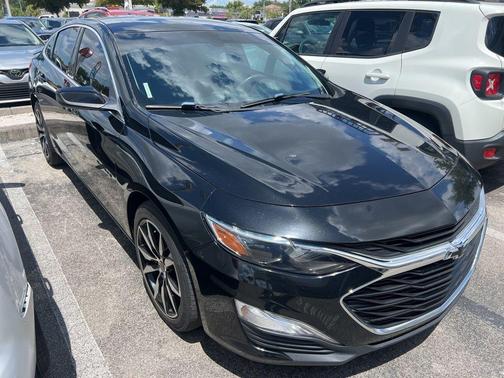 Mosaic Black Metallic 2021 Chevrolet Malibu RS